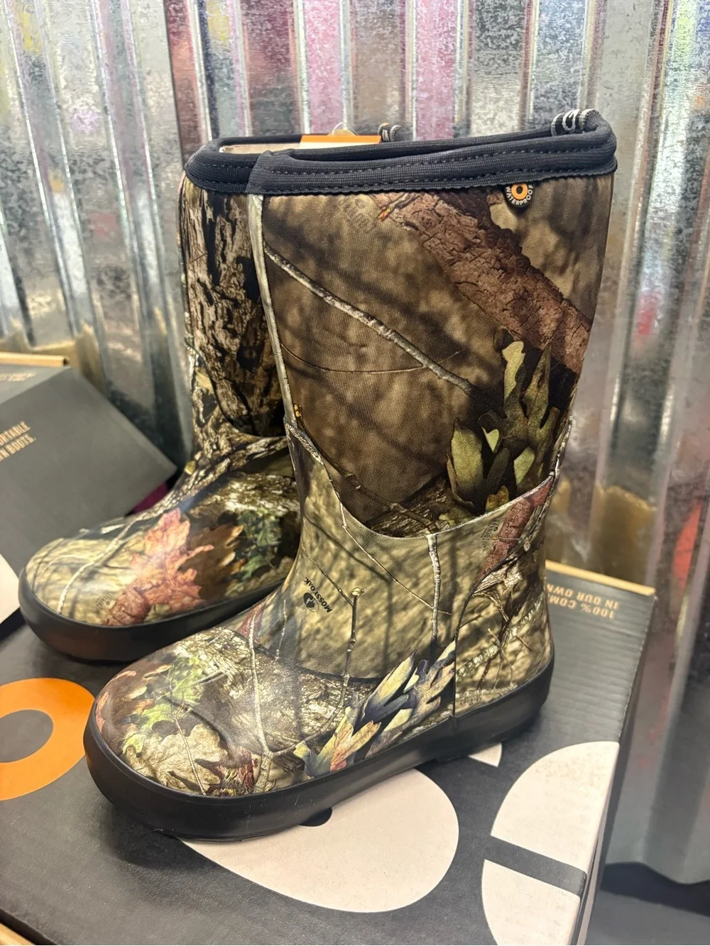 NWT Big Mossy Oak Camouflage Slip-On Hunting Shoes -